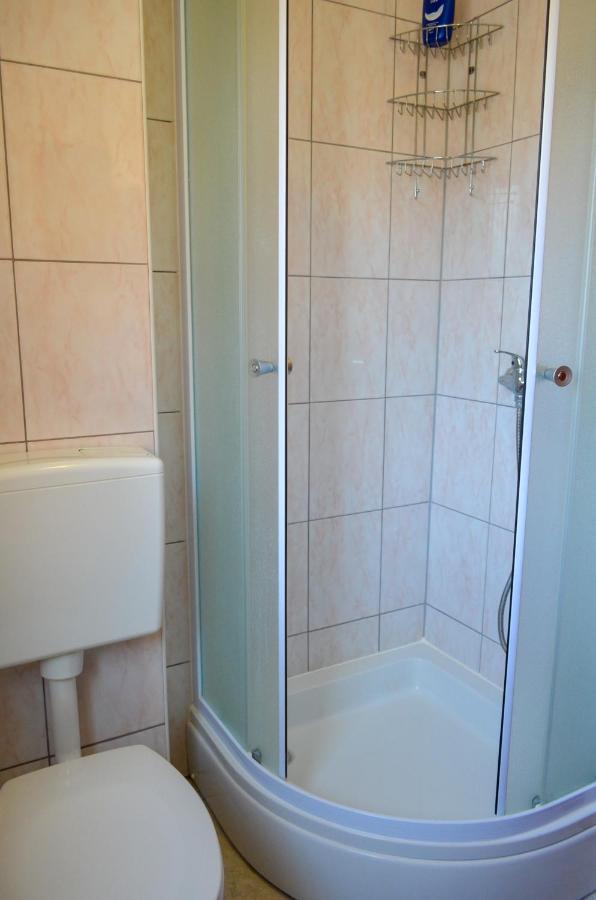Mihaela Studio Apartmans 150M Near The Beach Kastela Exterior photo